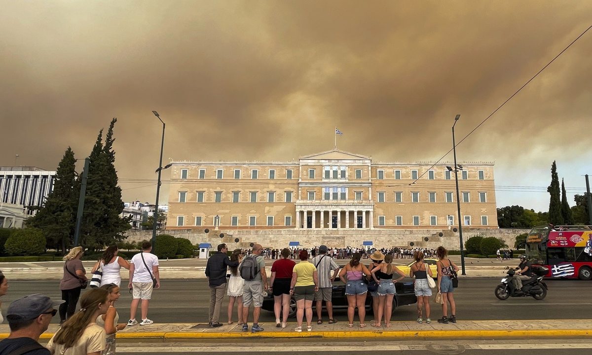 Οργή για το έγκλημα - Η τεράστια πυρκαγιά στη Βορειοανατολική Αττική συμπλήρωσε ένα πενταετές φαινόμενο ολοκληρωτικής καταστροφής.