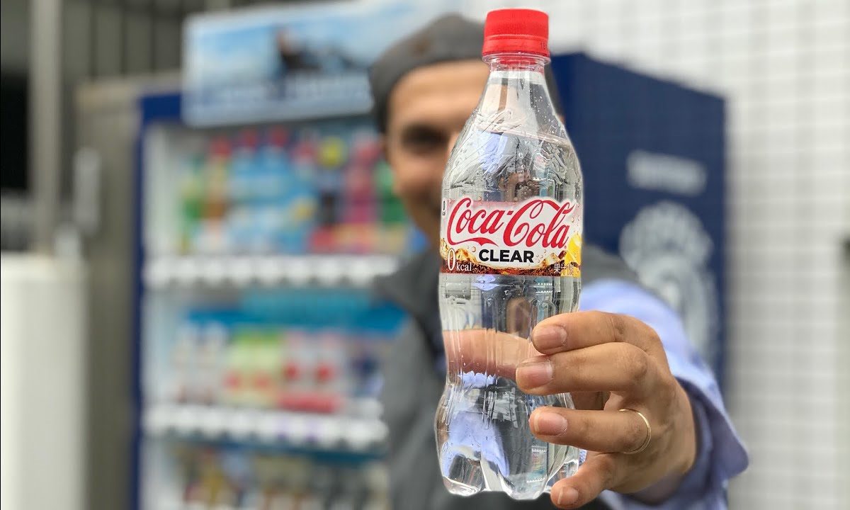 Η διάφανη Coca Cola και ο απίθανος λόγος που δημιουργήθηκε