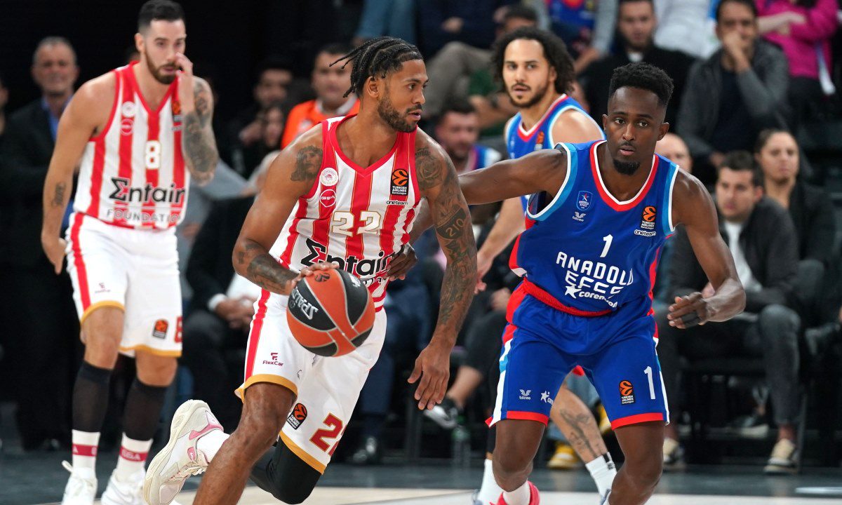 Στην καλύτερη βραδιά στη Euroleague στην επιστροφή του στον Ολυμπιακό, ο Τάιλερ Ντόρσεϊ δεν πάτησε παρκέ στο δεύτερο ημίχρονο…