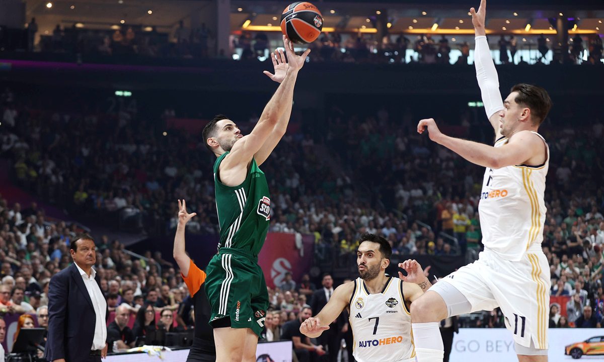 Πέντε μήνες μετά τη νίκη του στον τελικό της Euroleague ο Παναθηναϊκός αντιμετωπίζει ξανά τη Ρεάλ Μαδρίτης.