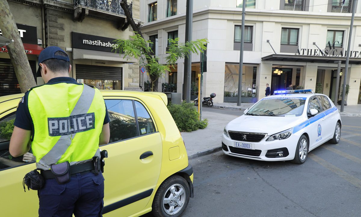 Τροχαία: Τι αλλάζει με το κεντρικό μητρώο Οχημάτων που ετοιμάζει η κυβέρνηση