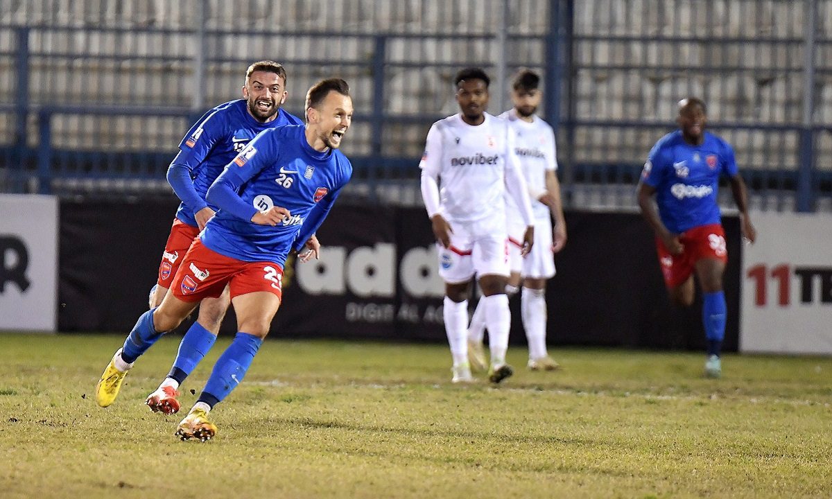 Πανιώνιος – Πανσερραϊκός 3-0: Χατ-τρικ ο Τσερίσεφ και τεράστια πρόκριση στους «8» του Κυπέλλου!