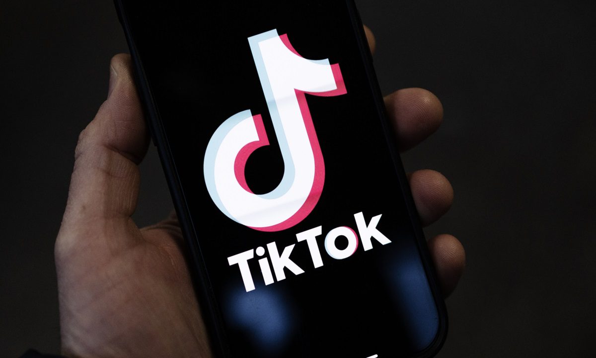 5 λογαριασμοί στο Tik Tok που πρέπει να ακολουθήσεις….